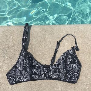 Black and white bikini top